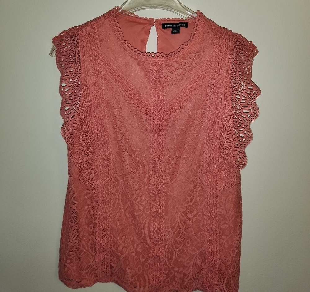 Cable & Gauge Coral Lace Top